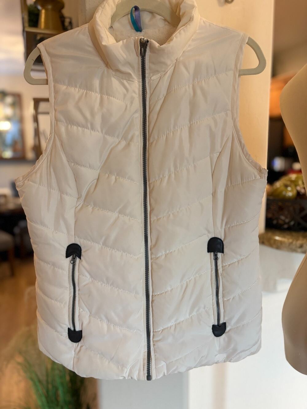 Green Tea Women's White Quilted Fleece Lined Vest Medium 6-10